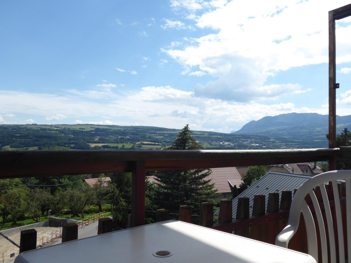Hotel Les Chenets Saint-Julien-en-Champsaur Εξωτερικό φωτογραφία
